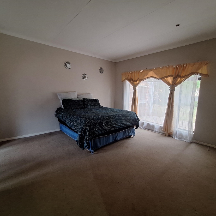 4 Bedroom Property for Sale in Frankfort Free State